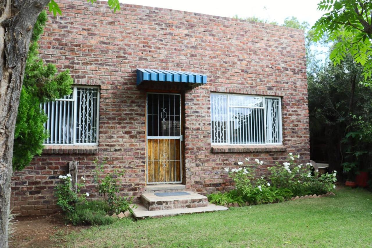 The Nook Apartment Cradock Bagian luar foto